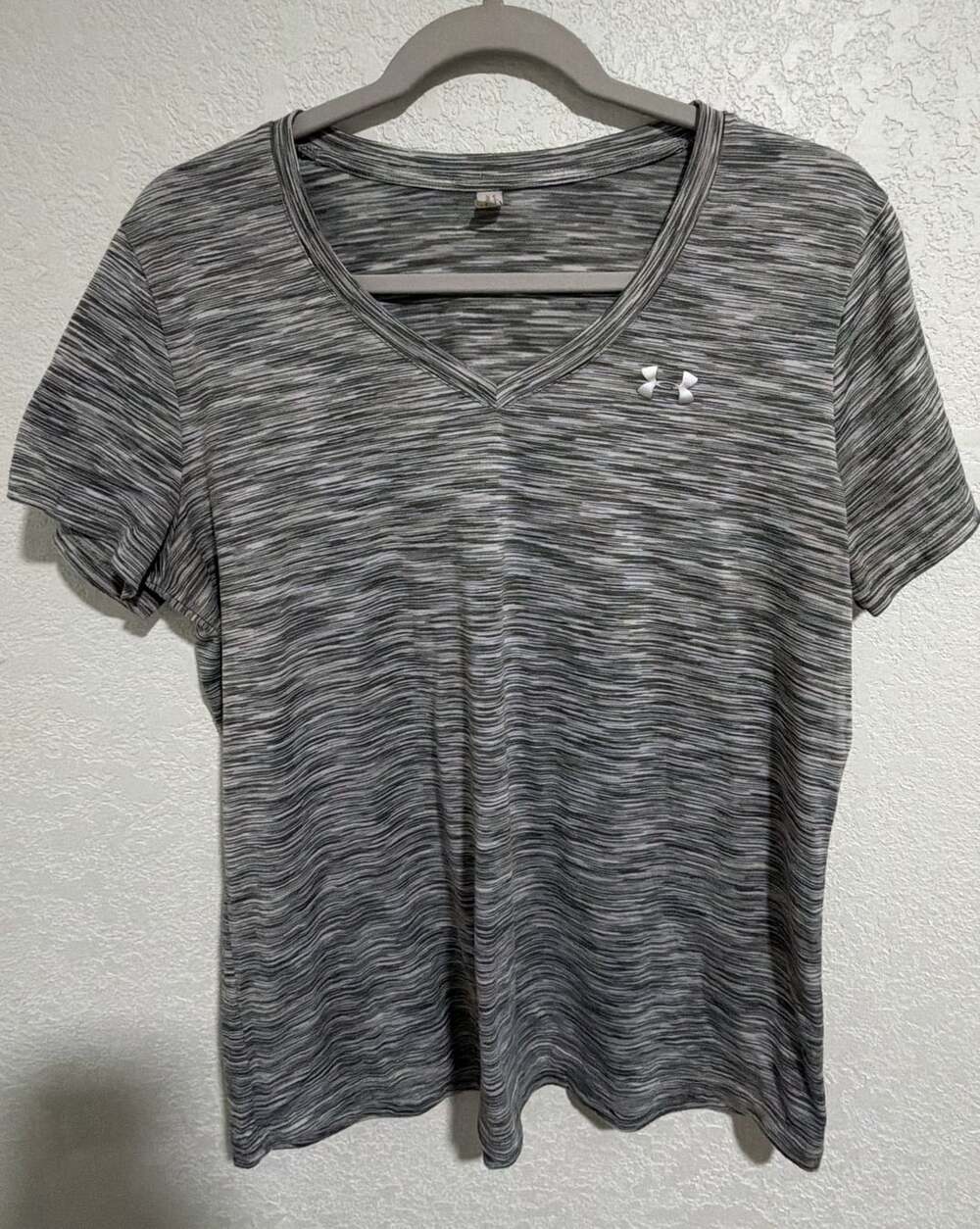 Under Armour Tech Twist V-Neck T-Shirt Gray Heather